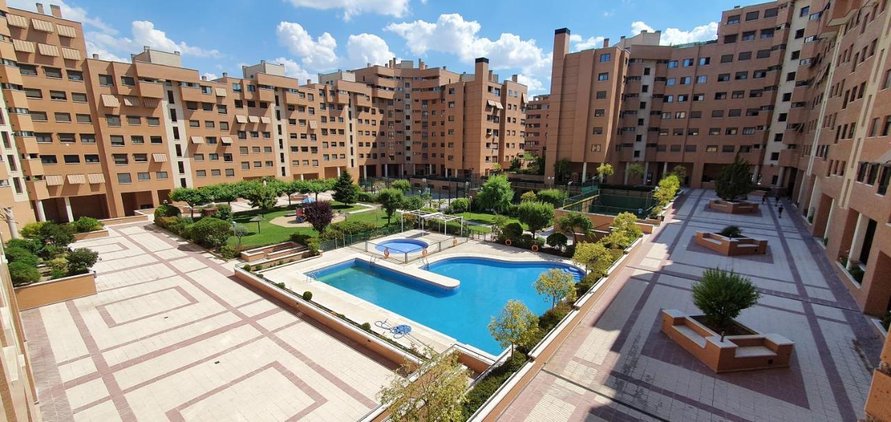 Residencial En Madrid Alquiler De Corta Estancia No Turistico Екстер'єр фото